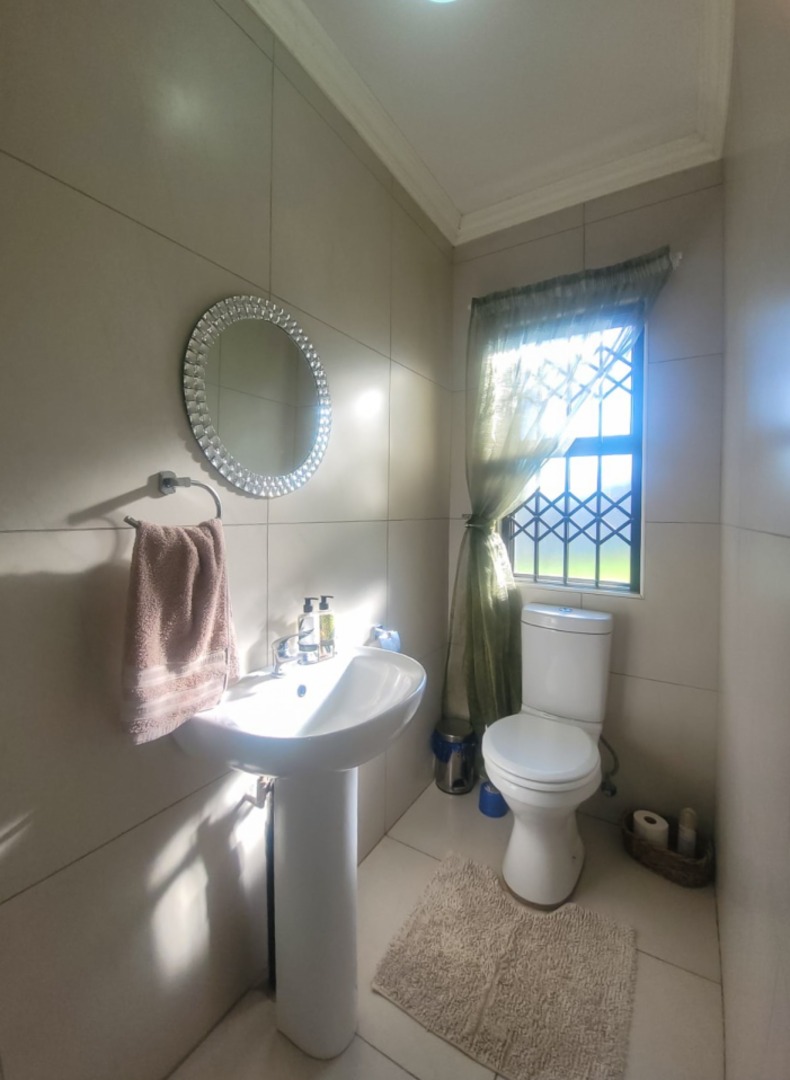 3 Bedroom Property for Sale in Van Der Hoff Park North West